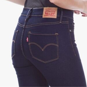 Levi’s 314 Shaping Straight Jean in midnight blue, Size 30